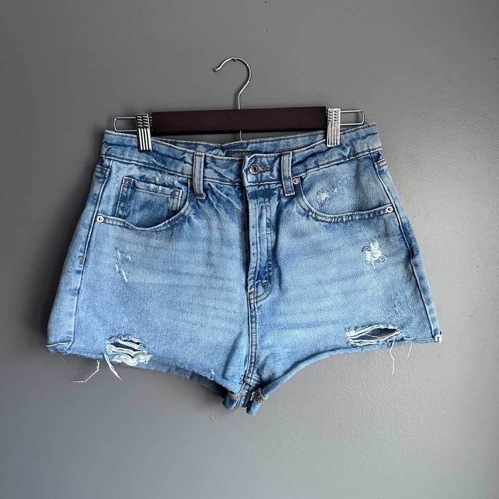 Wild Fable Super High Rise Cut Off Jean Shorts Size 6 Medium Wash Denim Shorts